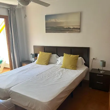 662 - Garden - 1 Bedroom With Terrace Lägenhet *