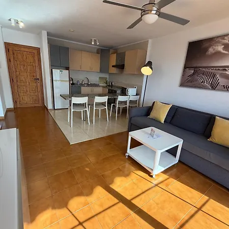 アパート 662 - Garden - 1 Bedroom With Terrace アデヘ